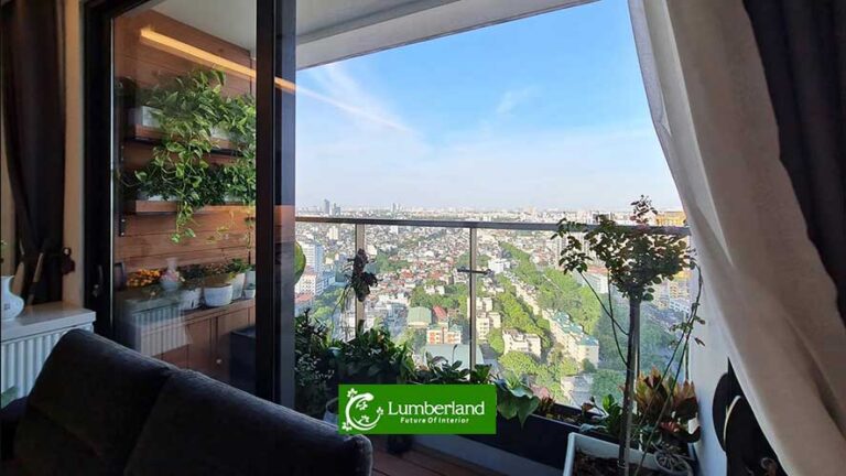 Ngắm nhìn dòng người qua lại, tấp nập vào buổi sáng sớm