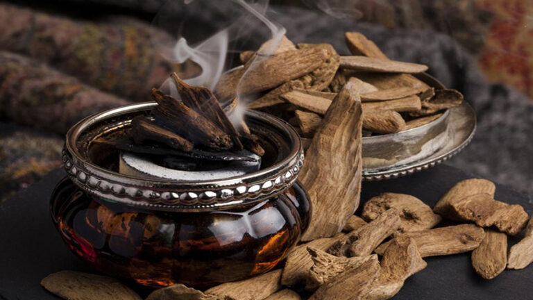 Hương trầm, hương thơm ngọt ngào mang lại cảm giác dễ chịu cho gia chủ